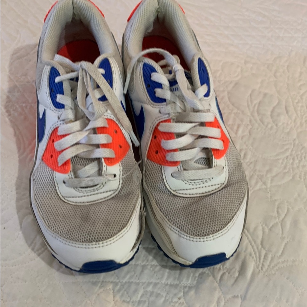 Nike White and Blue Sneakers Retro Design Athletic Style women’s 10